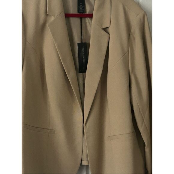 Lane Bryant Tailored Stretch Blazer - Picture 1 of 4